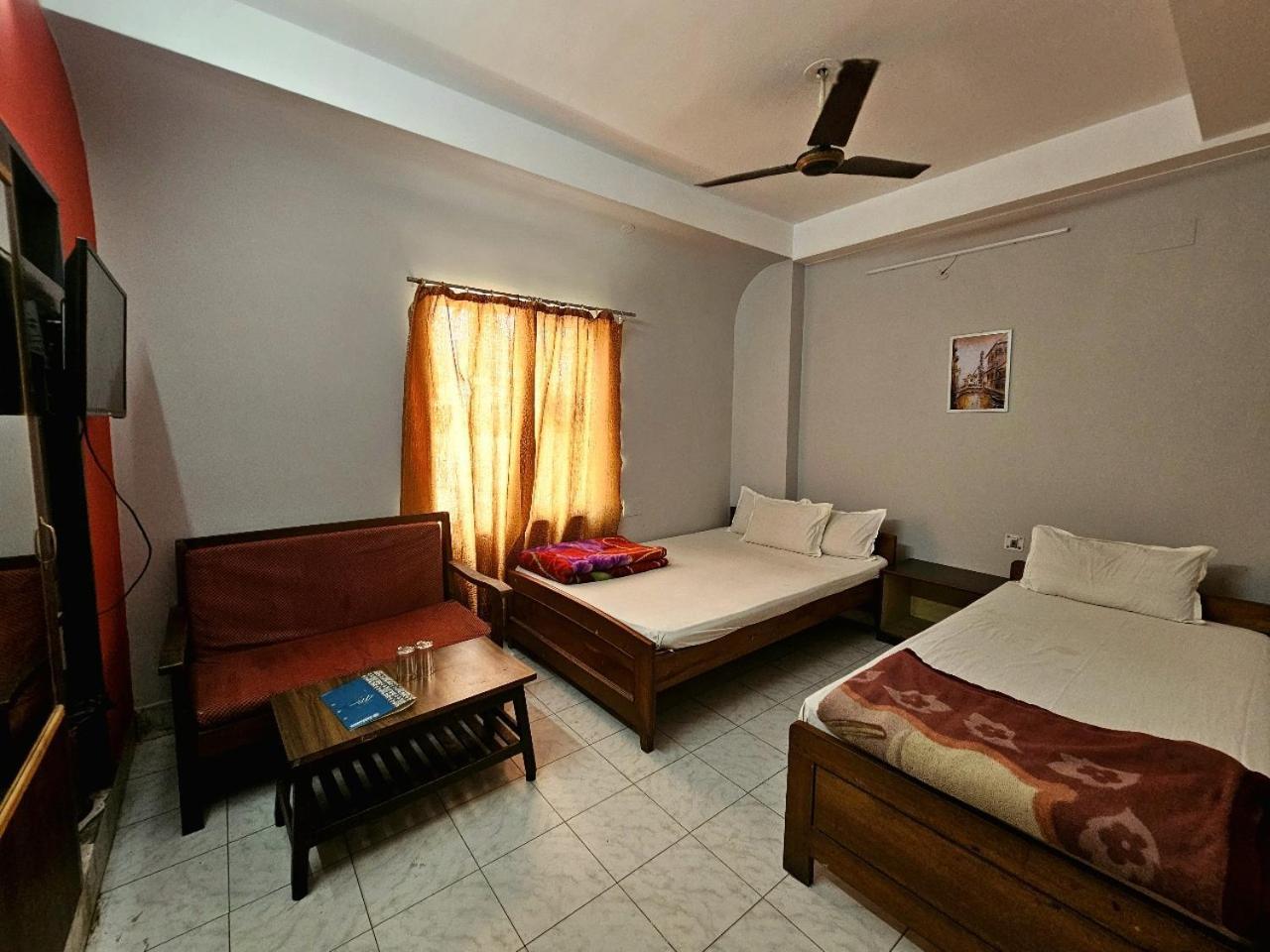 סיליגורי Hotel Vishal מראה חיצוני תמונה